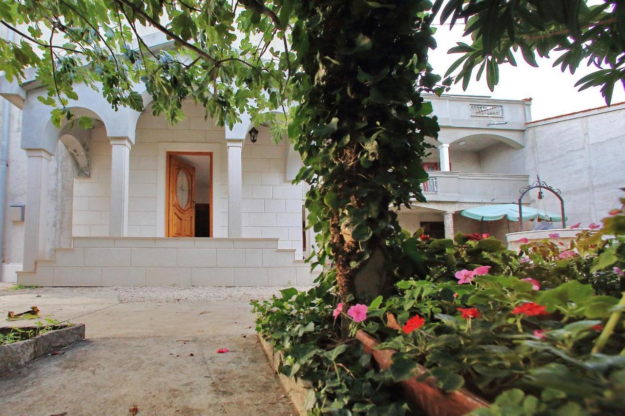 Apartmani Gordana Bibinje Exterior photo